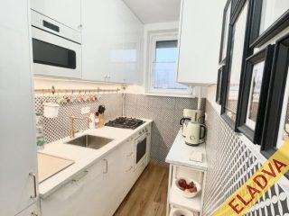 Eladó 46 m²-estársasházi lakás XIV. Kerület (Füredi lakótelep) , Felújított másfélszobás lakás a Füredin!: 62'900'000 Ft