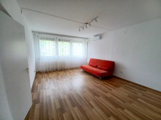 Kiadó 46 m²-estársasházi lakás XIV. Kerület (Füredi lakótelep) , Metró közeli, szigetelt ház, Ond vezér útja: 220'000 Ft