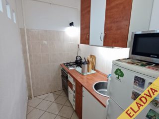 Eladó 50 m²-estársasházi lakás XIV. Kerület (Füredi lakótelep) , Park felőli lépcsőházban, Vezér utca: 64'900'000 Ft