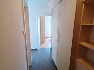 Kiadó 42 m²-estársasházi lakás XIV. Kerület (Herminamező) , Gépkocsi beállóval, Columbus utca: 280'000 Ft