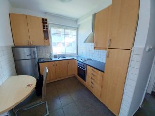 Kiadó 42 m²-estársasházi lakás XIV. Kerület (Herminamező) , Gépkocsi beállóval, Columbus utca: 280'000 Ft