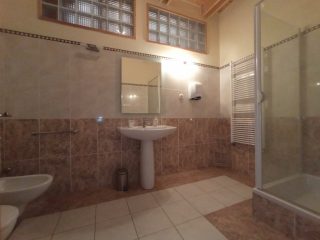 Kiadó 110 m²-estársasházi lakás XIV. Kerület (Istvánmező) , Izsó utca: 660 EUR