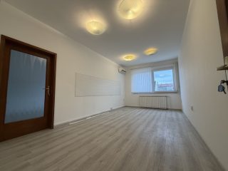 Kiadó 150 m²-esegyéb iroda XIV. Kerület (Kiszugló) , Nagy Lajos király útja: 360'000 Ft