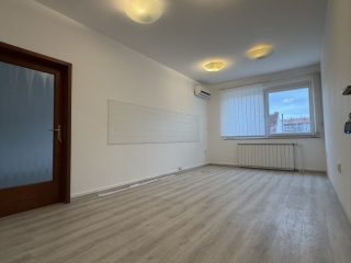 Kiadó 150 m²-esegyéb üzlethelyiség XIV. Kerület (Kiszugló) , Nagy Lajos király útja: 457'200 Ft