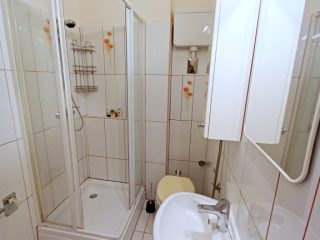 Kiadó 36 m²-estársasházi lakás XIV. Kerület (Kiszugló) , Thököly út: 170'000 Ft