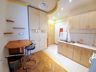 Kiadó 36 m²-estársasházi lakás XIV. Kerület (Kiszugló) , Thököly út: 170'000 Ft