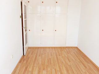 Kiadó 47 m²-estársasházi lakás XIV. Kerület (Nagyzugló) , Angol utca: 220'000 Ft