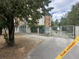 Eladó 142 m²-esüzlethelyiség utcai bejárattal XIV. Kerület (Törökőr) , Mexikói út: 109'000'000 Ft