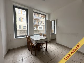Eladó 142 m²-esüzlethelyiség utcai bejárattal XIV. Kerület (Törökőr) , Mexikói út: 109'000'000 Ft