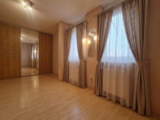 Eladó 89 m²-estársasházi lakás XIV. Kerület (Törökőr) , Várna utca: 110'000'000 Ft