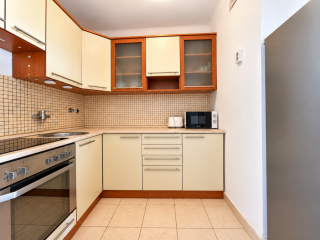 Kiadó 31 m²-estársasházi lakás XIV. Kerület (Törökőr) , Zászlós utca: 175'000 Ft