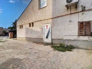 Eladó 200 m²-escsaládi ház XIX. Kerület (Felső-Kispest) , KÖ-KI közeli utca: 139'500'000 Ft