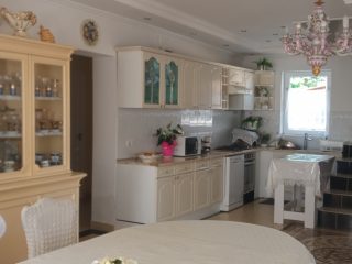 Eladó 195 m²-escsaládi ház XIX. Kerület (Kertváros) , Kispest- kertvárosban: 130'000'000 Ft