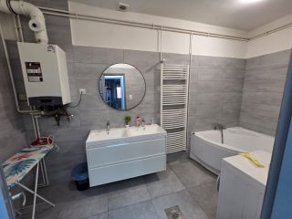 Eladó 180 m²-escsaládi ház XIX. Kerület (Kispest) , Nádasdy utca: 200'000'000 Ft