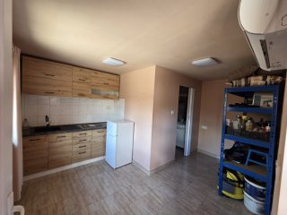 Eladó 180 m²-escsaládi ház XIX. Kerület (Kispest) , Nádasdy utca: 200'000'000 Ft