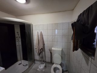 Eladó 180 m²-escsaládi ház XIX. Kerület (Kispest) , Nádasdy utca: 200'000'000 Ft