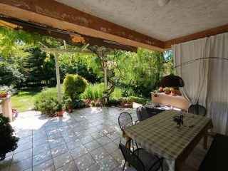 Eladó 387 m²-esikerház XIX. Kerület (Kispest) , Templom tér közelében: 289'000'000 Ft