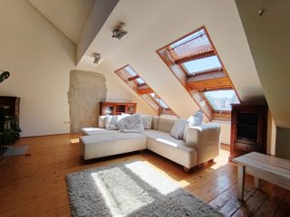 Eladó 387 m²-esikerház XIX. Kerület (Kispest) , Templom tér közelében: 289'000'000 Ft