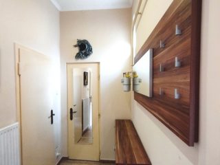 Kiadó 80 m²-escsaládi ház XIX. Kerület (Kispest) , Vásár tér: 350'000 Ft