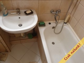 Eladó 35 m²-estársasházi lakás XIX. Kerület (Központ) , Csokonai utca: 42'000'000 Ft