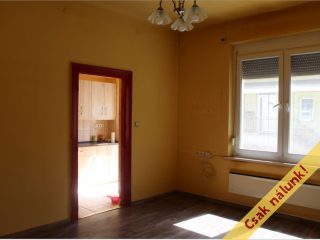 Eladó 35 m²-estársasházi lakás XIX. Kerület (Központ) , József Attila utca: 34'600'000 Ft