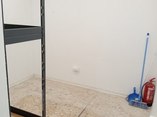 Kiadó 6 m²-esüzlet üzletházban XIX. Kerület (Központ) , Kossuth Lajos utca: 140'000 Ft