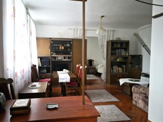 Eladó 46 m²-estársasházi lakás XIX. Kerület (Központ) , Templom  tér közelében: 49'990'000 Ft