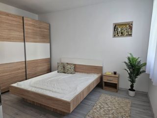 Kiadó 50 m²-estársasházi lakás XIX. Kerület (Központ) , Vak Bottyán út: 330'000 Ft