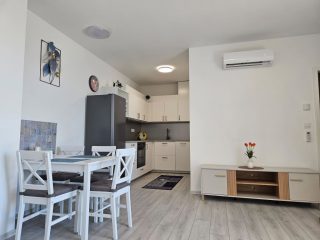 Kiadó 50 m²-estársasházi lakás XIX. Kerület (Központ) , Vak Bottyán út: 330'000 Ft