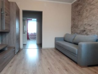 Kiadó 59 m²-estársasházi lakás XIX. Kerület (Lakótelep) , Csokonai utcában: 280'000 Ft