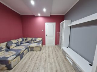 Kiadó 59 m²-estársasházi lakás XIX. Kerület (Lakótelep) , Csokonai utcában: 280'000 Ft