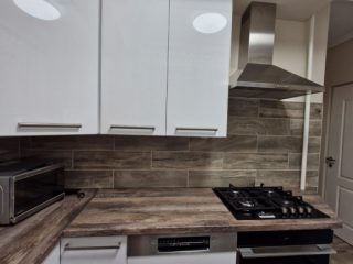 Kiadó 59 m²-estársasházi lakás XIX. Kerület (Lakótelep) , Csokonai utcában: 280'000 Ft