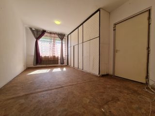 Eladó 73 m²-estársasházi lakás XIX. Kerület (Lakótelep) , Fő utca: 83'900'000 Ft