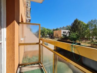 Eladó 73 m²-estársasházi lakás XIX. Kerület (Lakótelep) , Fő utca: 83'900'000 Ft