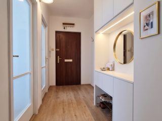 Eladó 73 m²-estársasházi lakás XIX. Kerület (Lakótelep) , Fő utca: 83'900'000 Ft