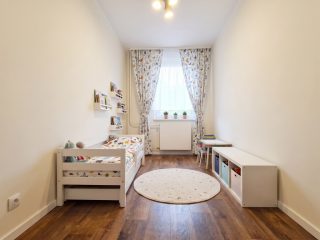 Eladó 73 m²-estársasházi lakás XIX. Kerület (Lakótelep) , Fő utca: 83'900'000 Ft