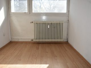 Eladó 57 m²-estársasházi lakás XIX. Kerület (Lakótelep) , József Attila utca: 63'000'000 Ft