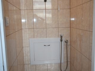 Eladó 57 m²-estársasházi lakás XIX. Kerület (Lakótelep) , József Attila utca: 63'000'000 Ft