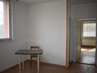 Eladó 57 m²-estársasházi lakás XIX. Kerület (Lakótelep) , József Attila utca: 63'000'000 Ft