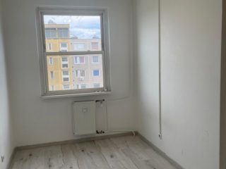 Kiadó 59 m²-estársasházi lakás XIX. Kerület (Lakótelep) , Kisfaludy utca: 300'000 Ft
