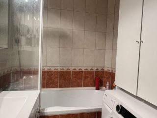 Eladó 74 m²-estársasházi lakás XIX. Kerület (Lakótelep) , Önkormányzat közelében: 89'900'000 Ft