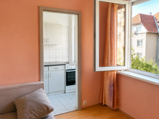 Eladó 27 m²-estársasházi lakás XIX. Kerület (Lakótelep) , Petőfi utca: 44'900'000 Ft