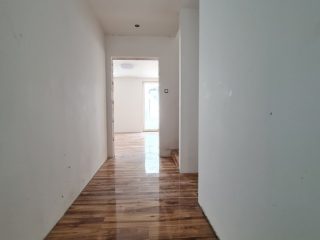 Eladó 111 m²-estársasházi lakás XIX. Kerület (Óváros) , Batthyány utca: 124'900'000 Ft