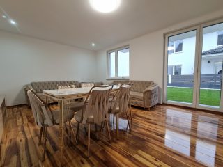 Eladó 111 m²-estársasházi lakás XIX. Kerület (Óváros) , Batthyány utca: 124'900'000 Ft