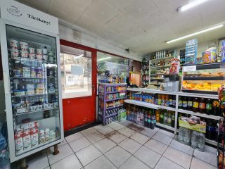 Eladó 33 m²-esüzlethelyiség utcai bejárattal XIX. Kerület (Óváros) , Hunyadi utca: 27'000'000 Ft