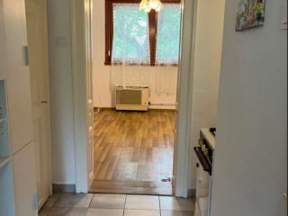 Kiadó 25 m²-estársasházi lakás XIX. Kerület (Óváros) , Jókai utca: 130'000 Ft