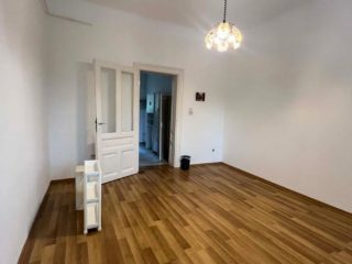 Kiadó 25 m²-estársasházi lakás XIX. Kerület (Óváros) , Jókai utca: 130'000 Ft