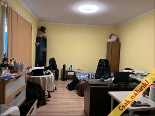 Eladó 270 m²-escsaládi ház XIX. Kerület (Óváros) , Óváros utca: 260'000'000 Ft