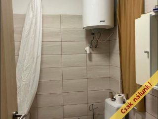 Eladó 270 m²-escsaládi ház XIX. Kerület (Óváros) , Óváros utca: 260'000'000 Ft