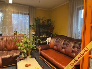 Eladó 270 m²-escsaládi ház XIX. Kerület (Óváros) , Óváros utca: 260'000'000 Ft